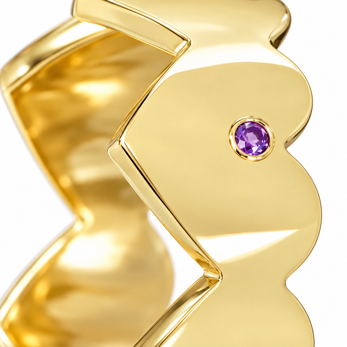 Close-up of round-cut amethyst gypsy setting on Lilac Echo Band Sterling Silver & 18K Gold Plated by Bed of Stones Jewelry