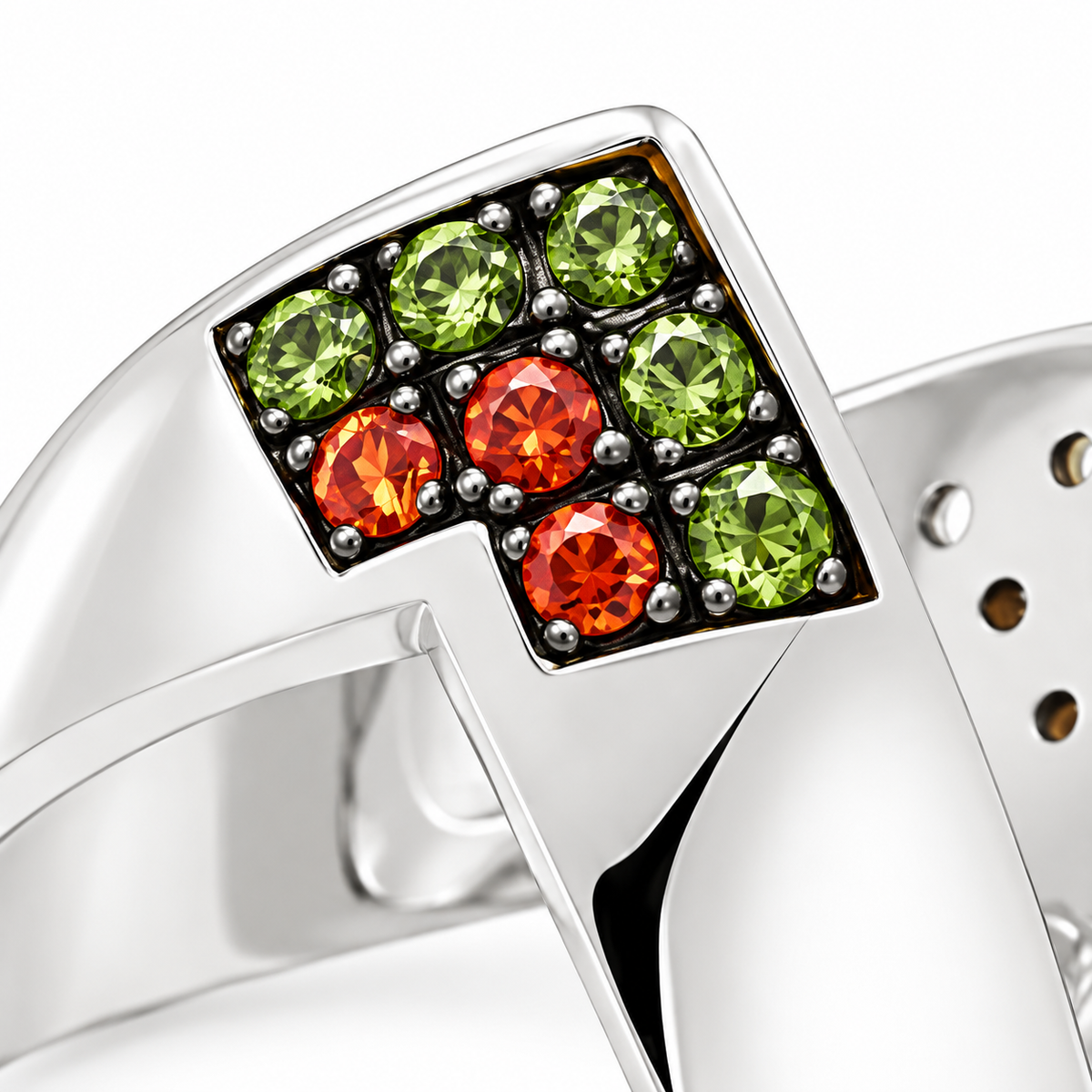 Close-up of round-cut green and orange sapphire pavé setting on Harvest Edge Sterling Silver (925) Ring by Bed of Stones Jewelry