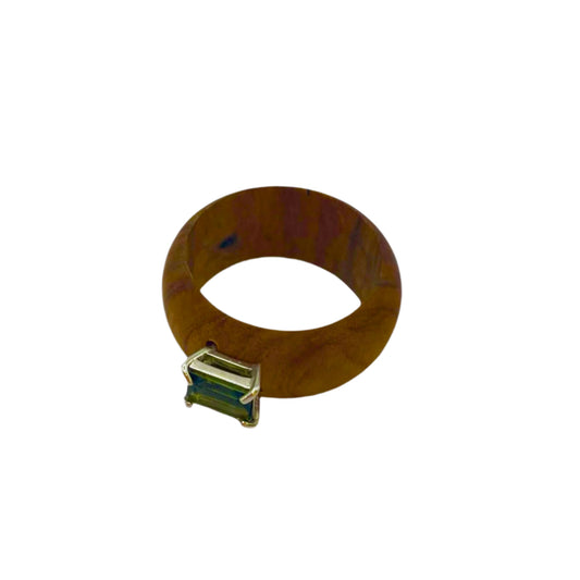 Ring from olive wood with Green tourmaline Δαχτυλίδι από ξύλο ελιάς με πράσινη τουρμαλίνη