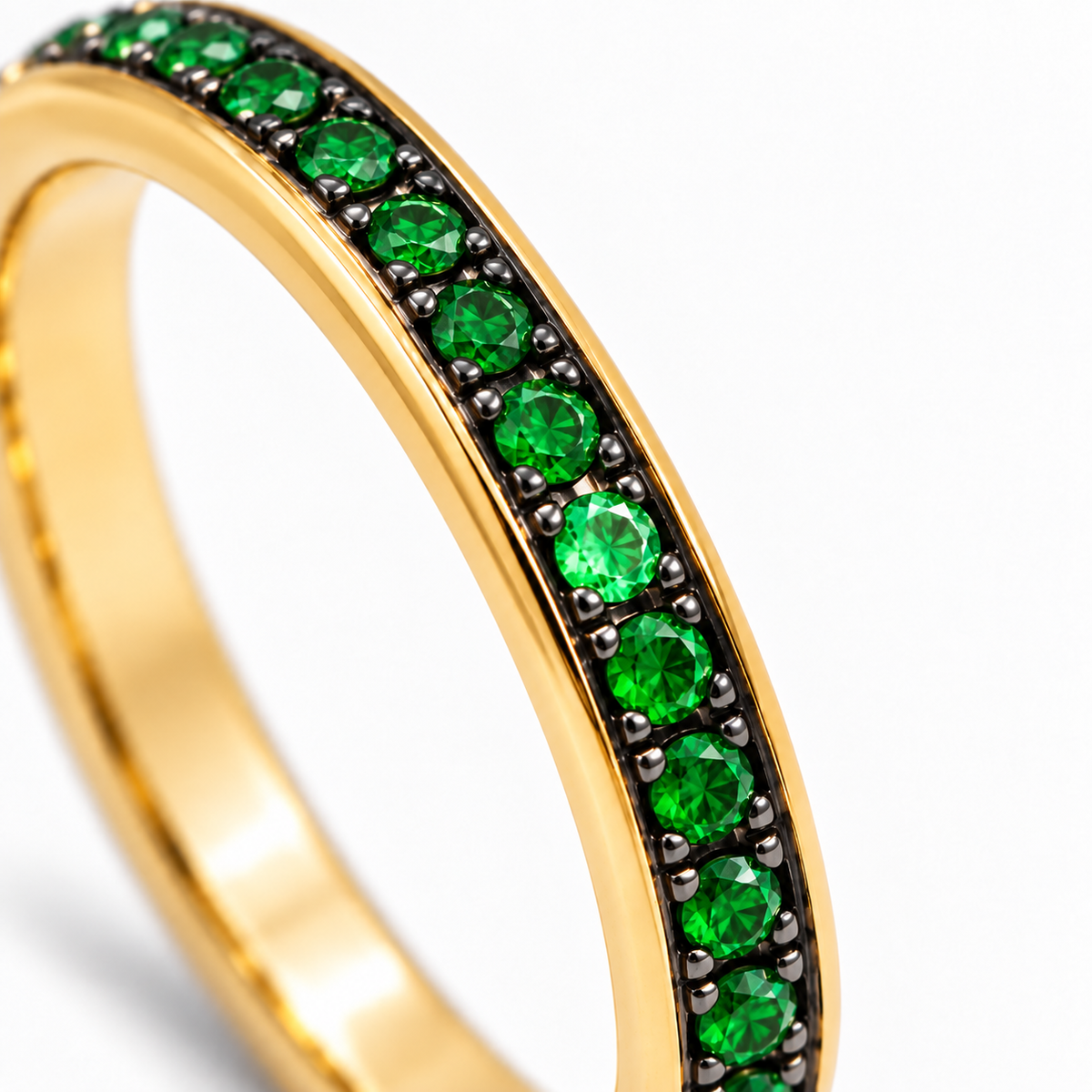 Close-up of round-cut tsavorite pavé setting on Tsavorite Glow Band 18K Gold by Bed of Stones Jewelry