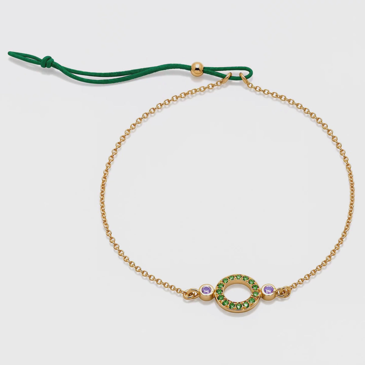 Video of Gem Light 18K Gold Bracelet by Bed of Stones Jewelry, showing adjustable sliding bead closure mechanism
