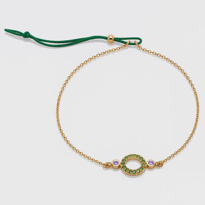 Video of Gem Light 18K Gold Bracelet by Bed of Stones Jewelry, showing adjustable sliding bead closure mechanism