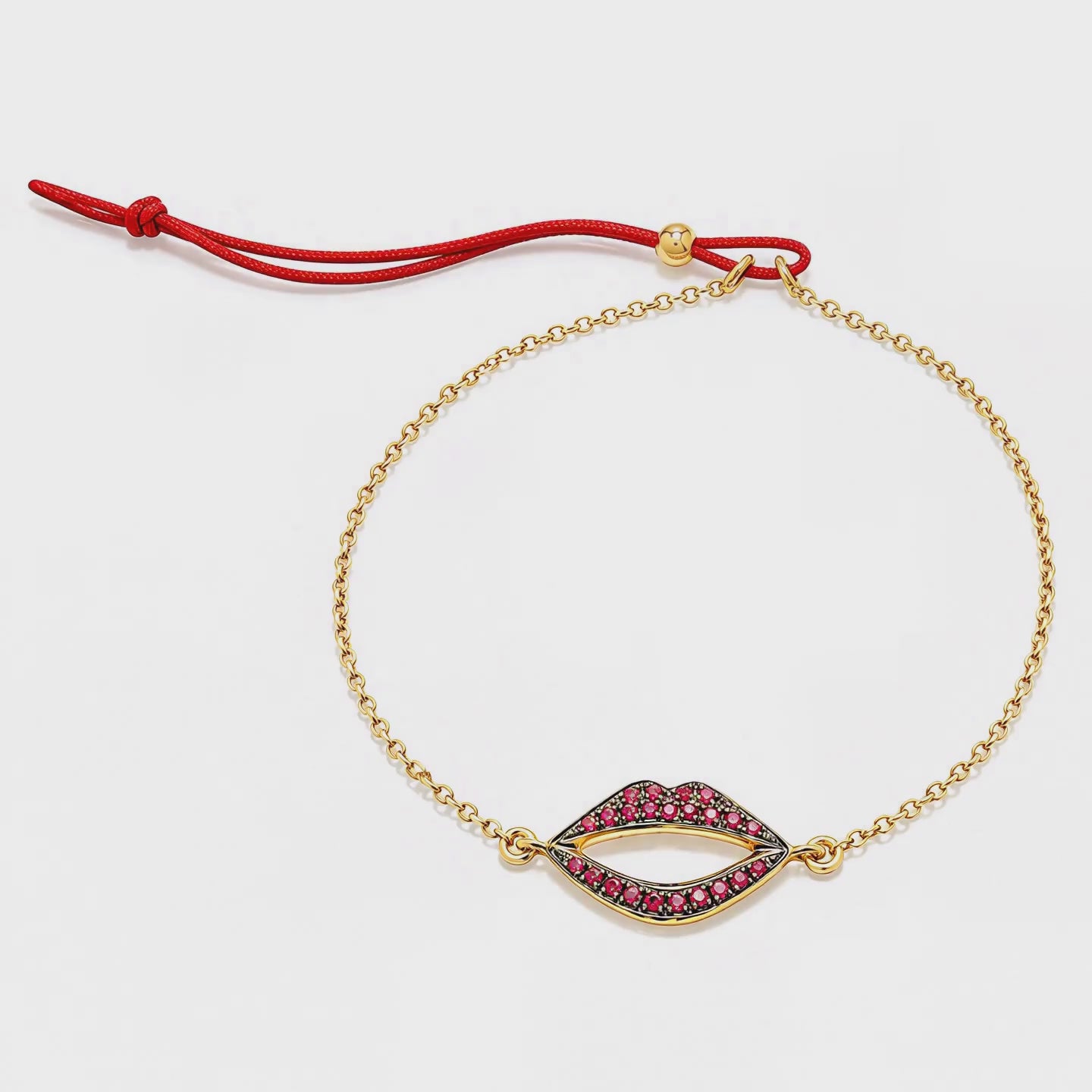 Video of Lip Luxe Open Allure 18K Gold Bracelet by Bed of Stones Jewelry, showing adjustable sliding bead closure mechanism